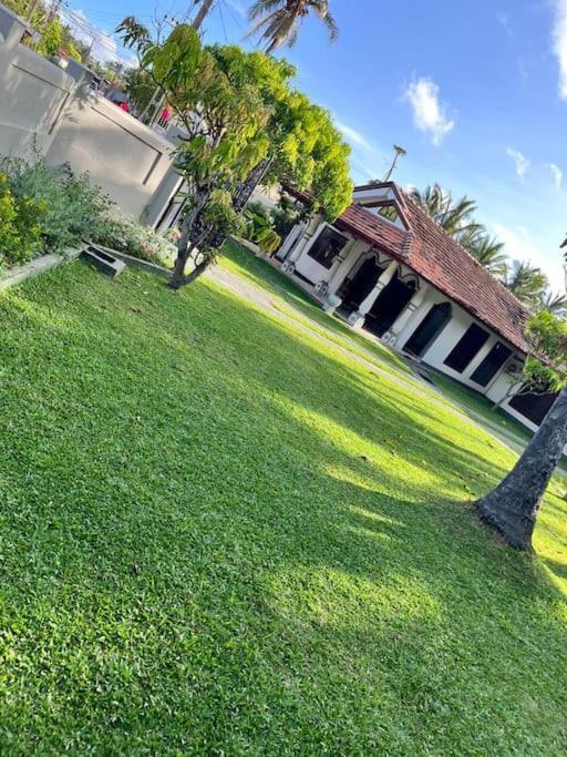 Villa Dona's In Pamunugama Negombo